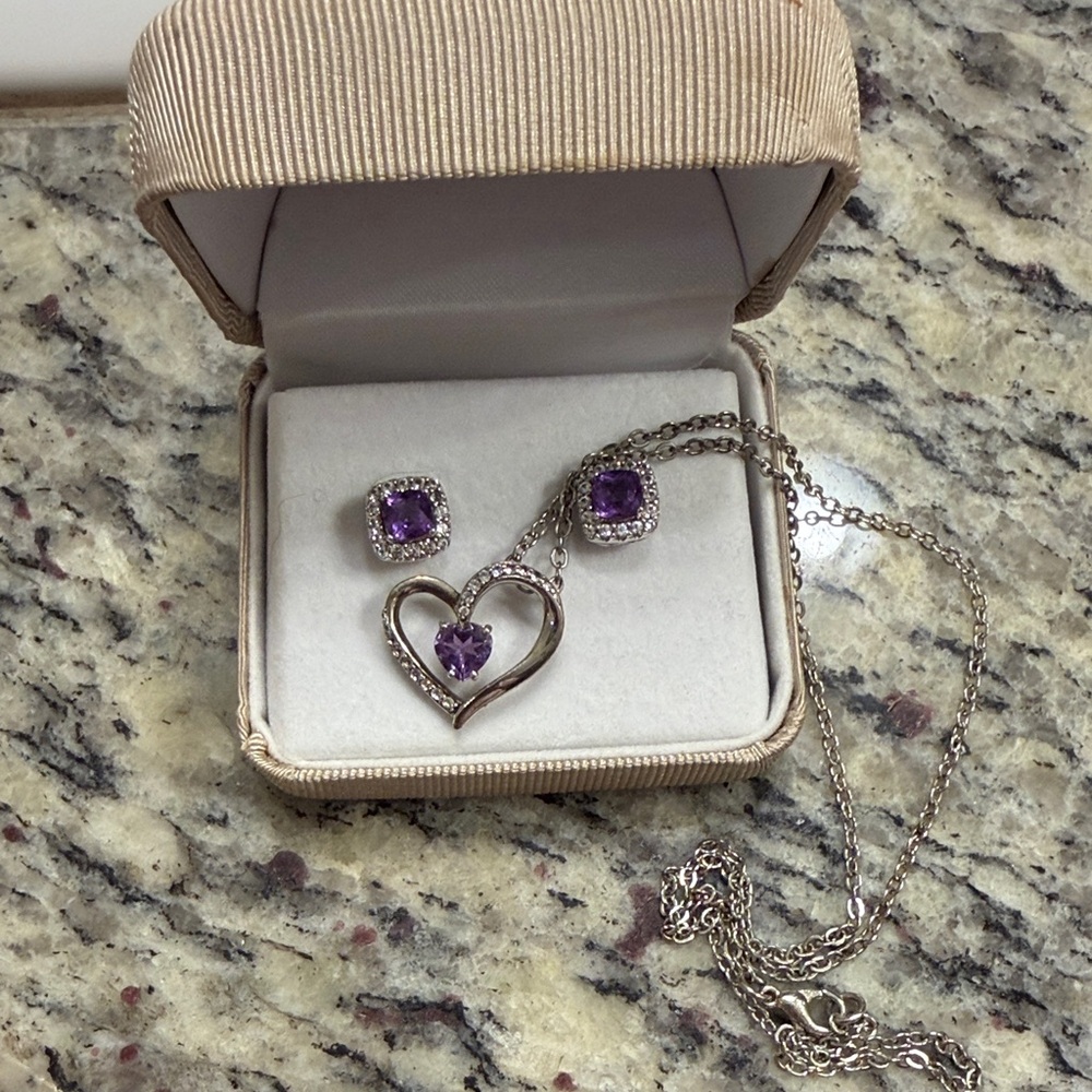 Zale’s Purple amethyst Heart Necklace and Earring Set